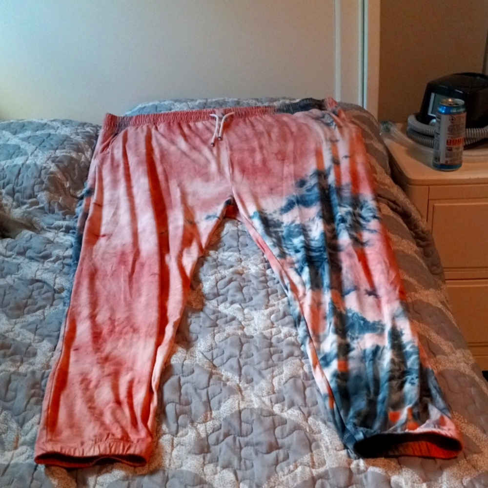 Sweat pants